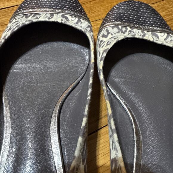 Coach Shine Sequence Ballet Cheetah Print Round-Toe Flats Women's 7 - Picture 9 of 11